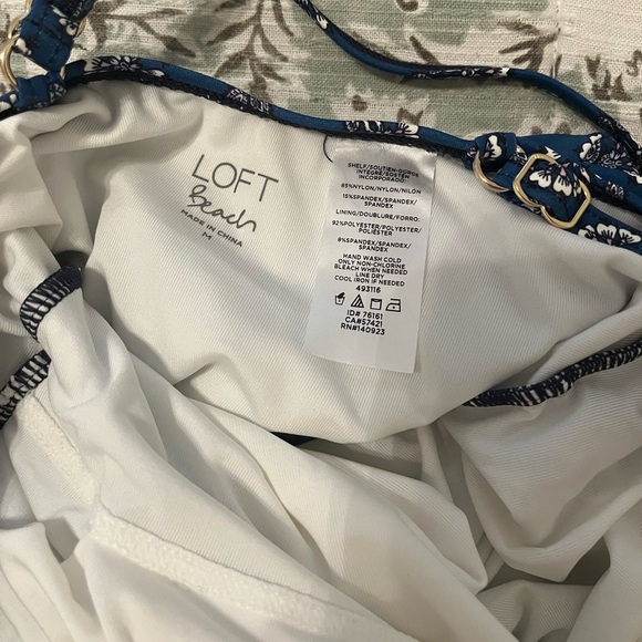 LOFT | Bandana Block Print Swimsuit Medium Blue Bathing Suit Full Coverage - Picture 5 of 6